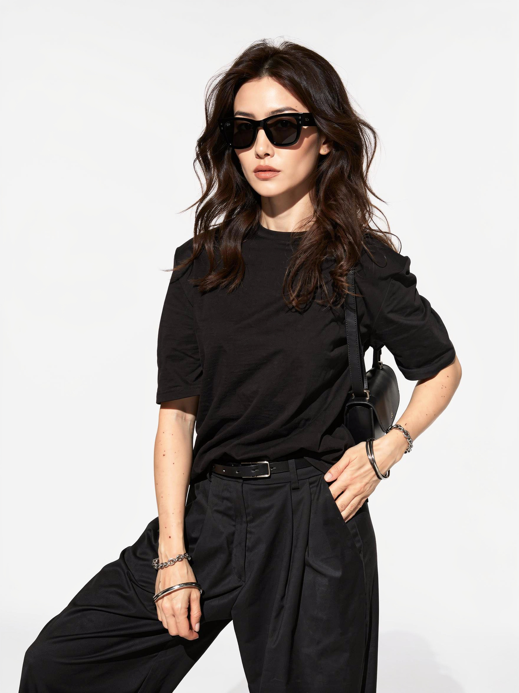 black t-shirt 1